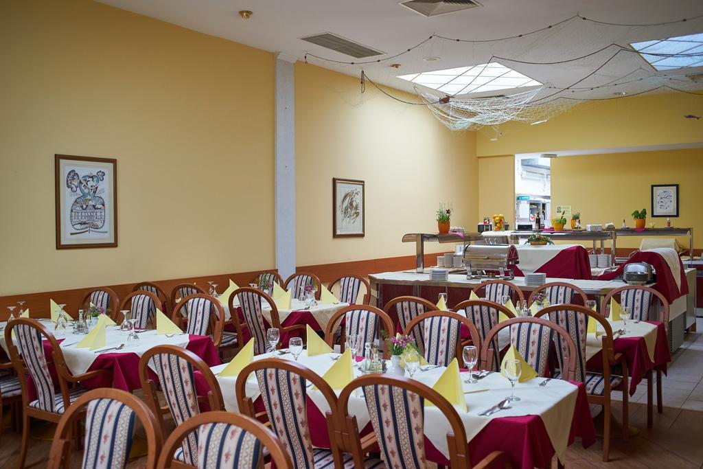 Hotel Vila Ruzica- Glavna Zgrada I Depandanse 크리크베니카 외부 사진